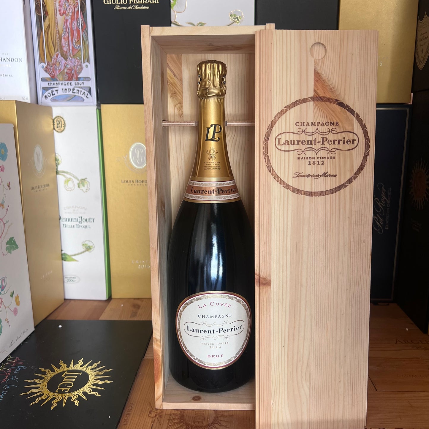 Laurent Perrier “la cuvèe” magnum in cassa di legno